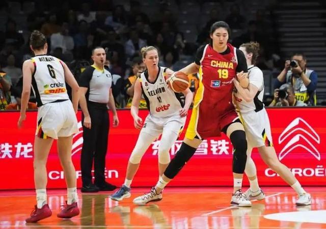 黄金甲体育-女篮世预赛｜张子宇内线独木难支，中国女篮惨败比利时队