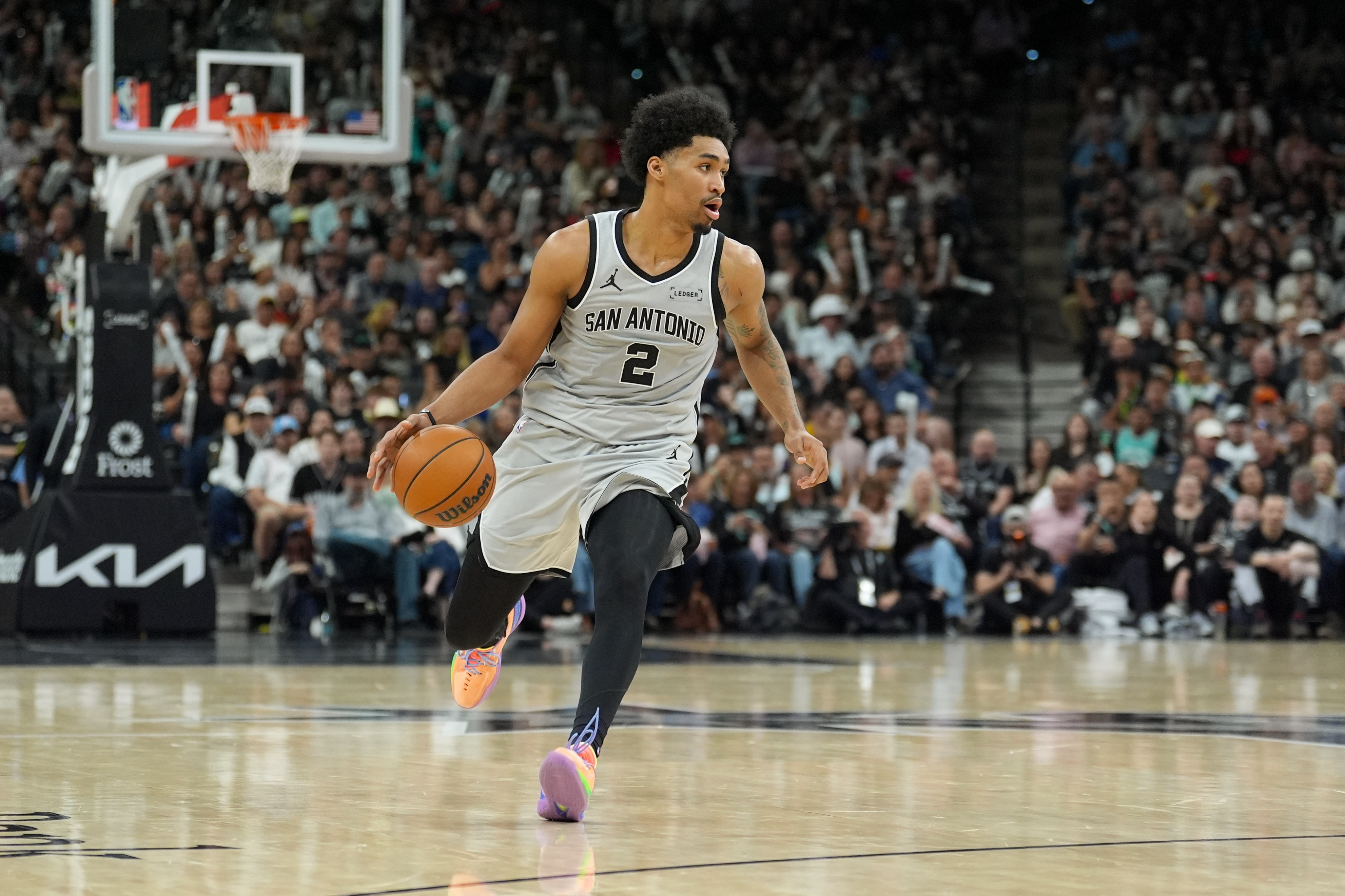 黄金甲体育官方网站-为何马刺如此之强？文班受伤，看出答案，榜眼替补都挡不住爆发了|哈珀|科内特|圣安东尼奥马刺队|NBA常规赛|费城76人队_新浪体育_新浪新闻